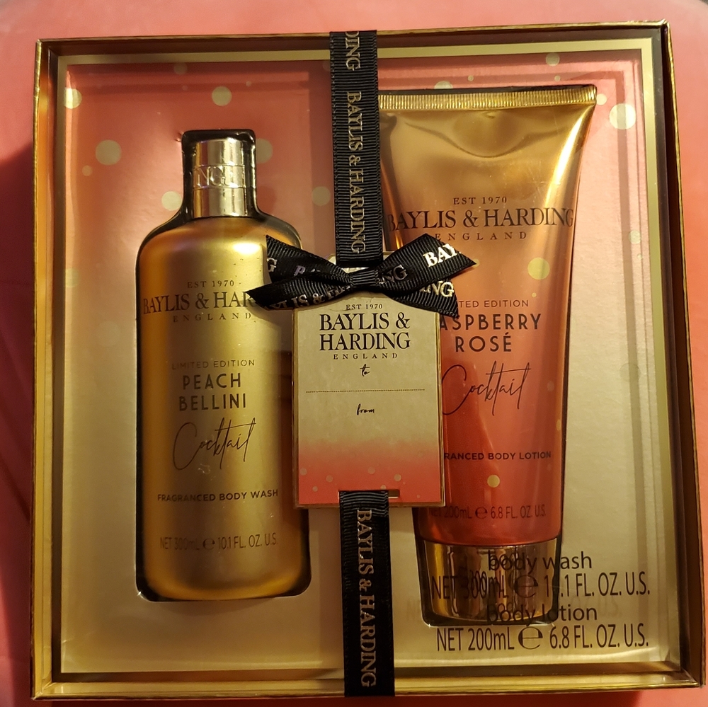 HP🏆 Baylis & Harding Body Set